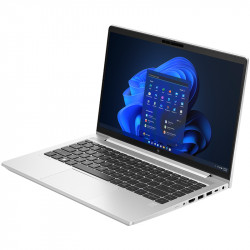 HP EliteBook 645 G10 Business Laptop, Argento, AMD Ryzen 5 Pro 7530U, 16GB RAM, 256GB SSD, 14" 1920x1080 FHD, HP 1 anno Di Garanzia, Inglese Tastiera